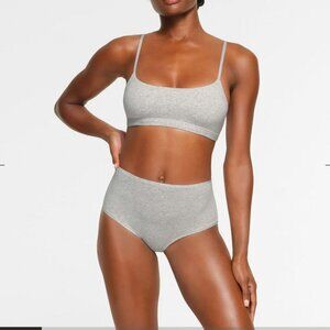 SKIMS Cotton Sleeveless Girls Scoop Bra1ette 2 Pack